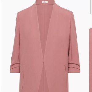 Aritzia Babaton Power Hip Blazer Dusty Rose color size 00